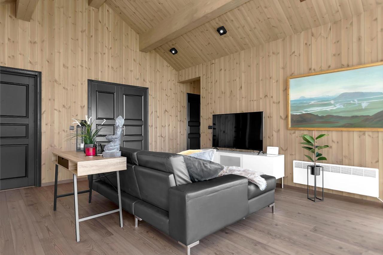 Brautarholt Luxury Country Cottage With 360° Mountain View מראה חיצוני תמונה